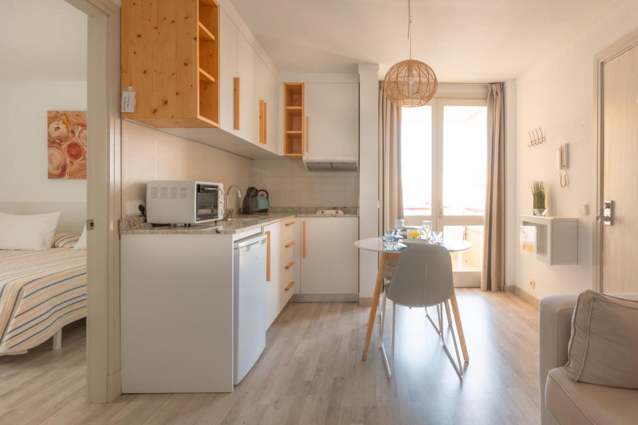 Apartamento 1 habitación a 10 m de la playa, AM Rentals Pollensa Exterior foto